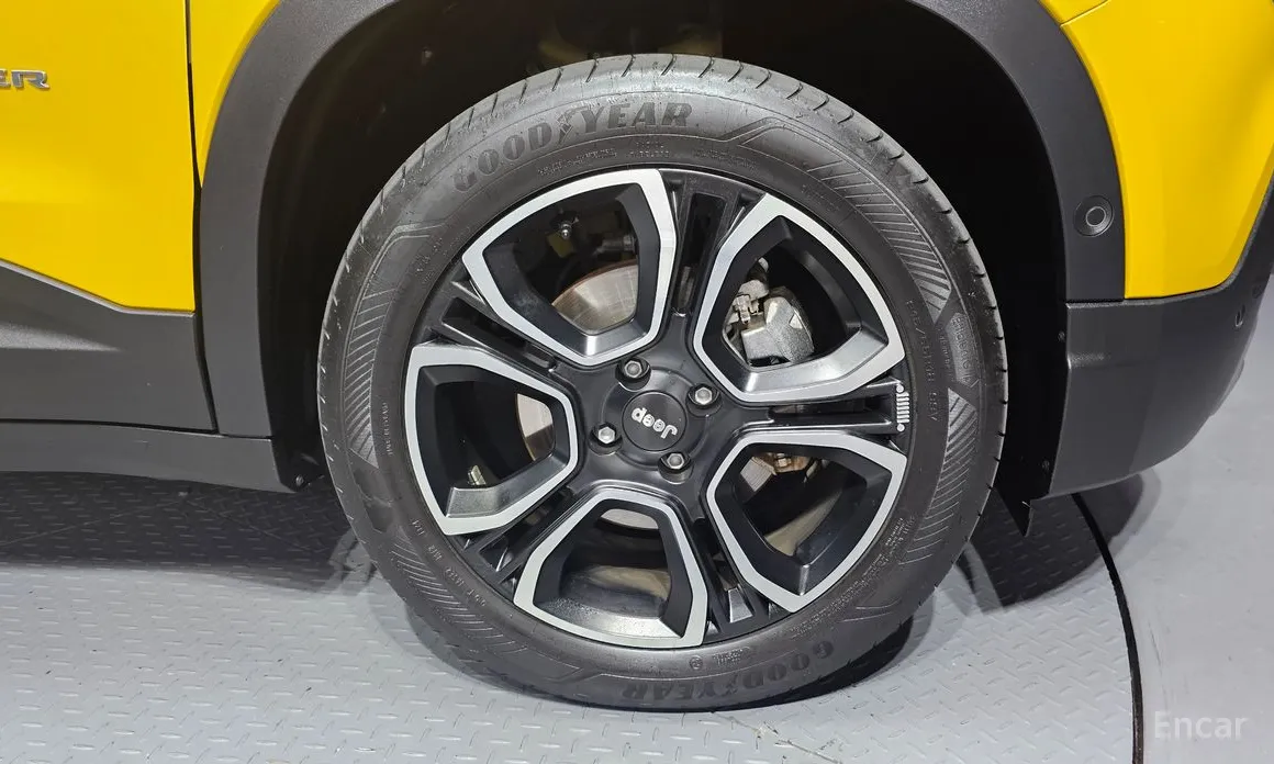 Фото 5 - Jeep Avenger