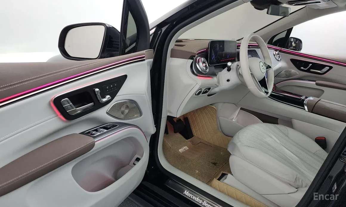 Фото 10 - Mercedes-Benz EQS