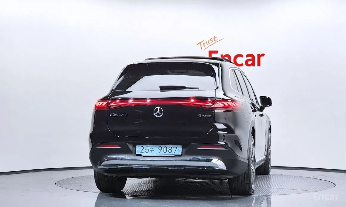 Фото 4 - Mercedes-Benz EQS