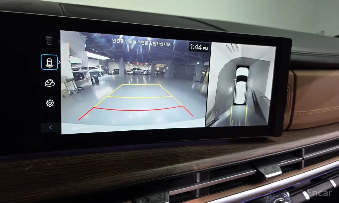 Фото 15 - Hyundai Santa Fe