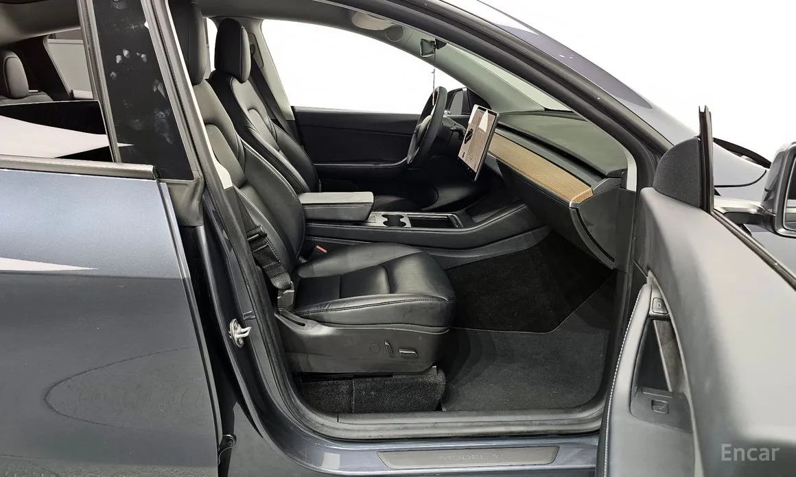 Фото 11 - Tesla Model Y
