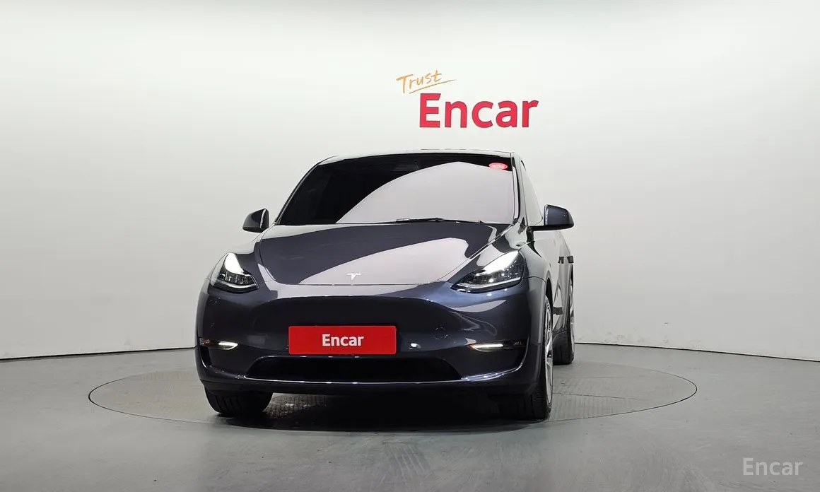 Фото 3 - Tesla Model Y