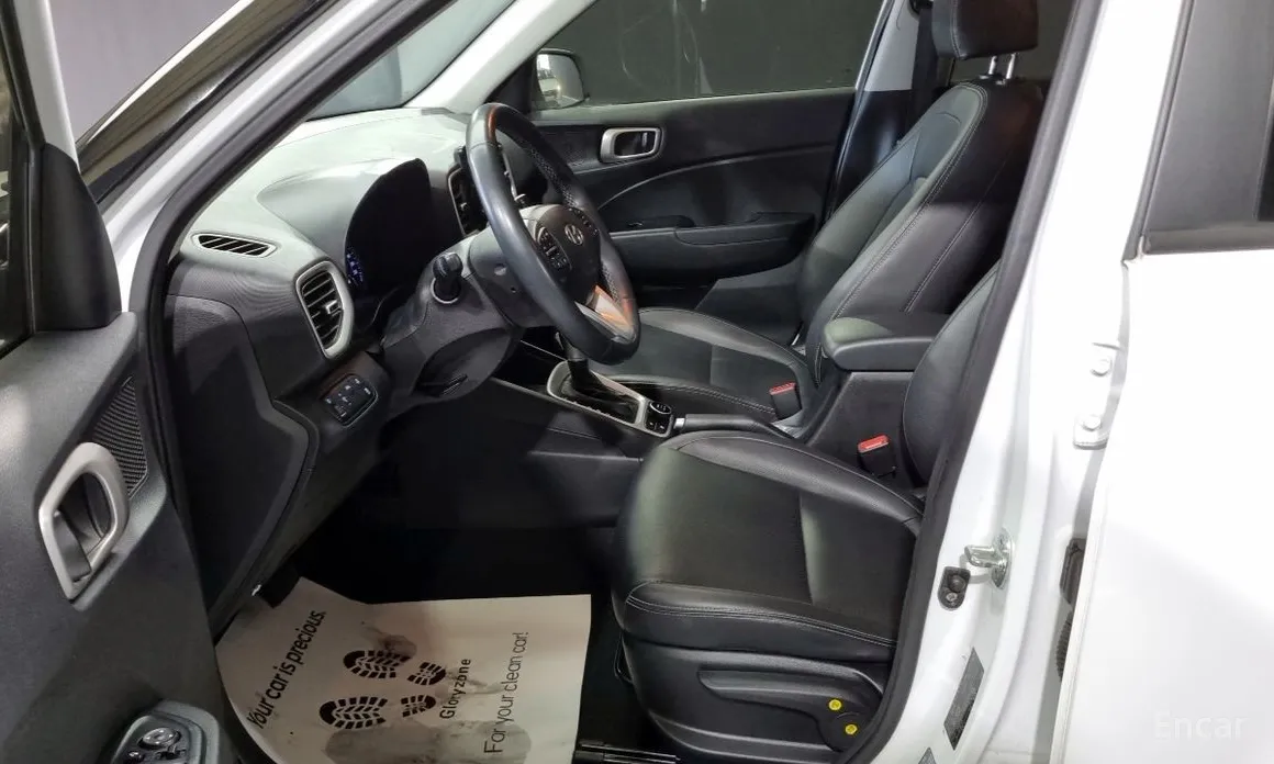 Фото 10 - Hyundai Venue