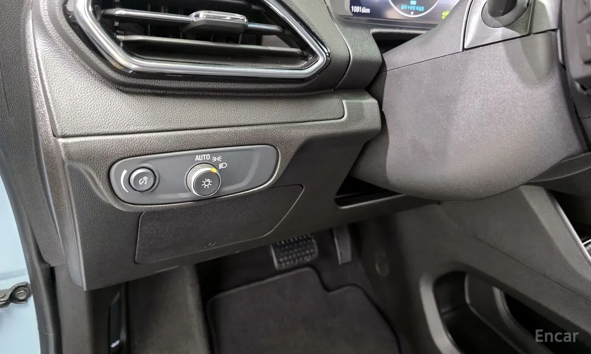 Фото 15 - Chevrolet Bolt EV