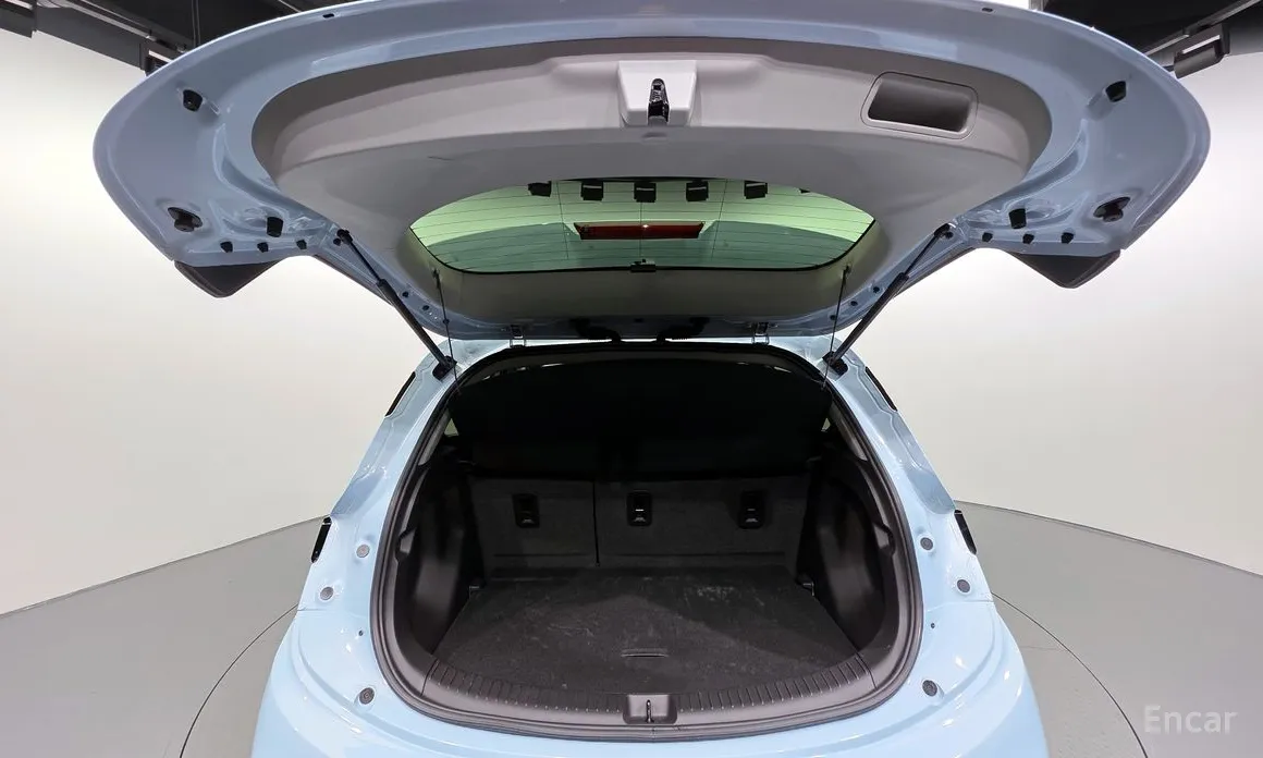 Фото 20 - Chevrolet Bolt EV