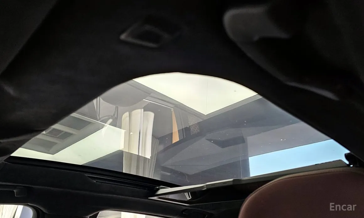 Фото 19 - BMW 7 Series