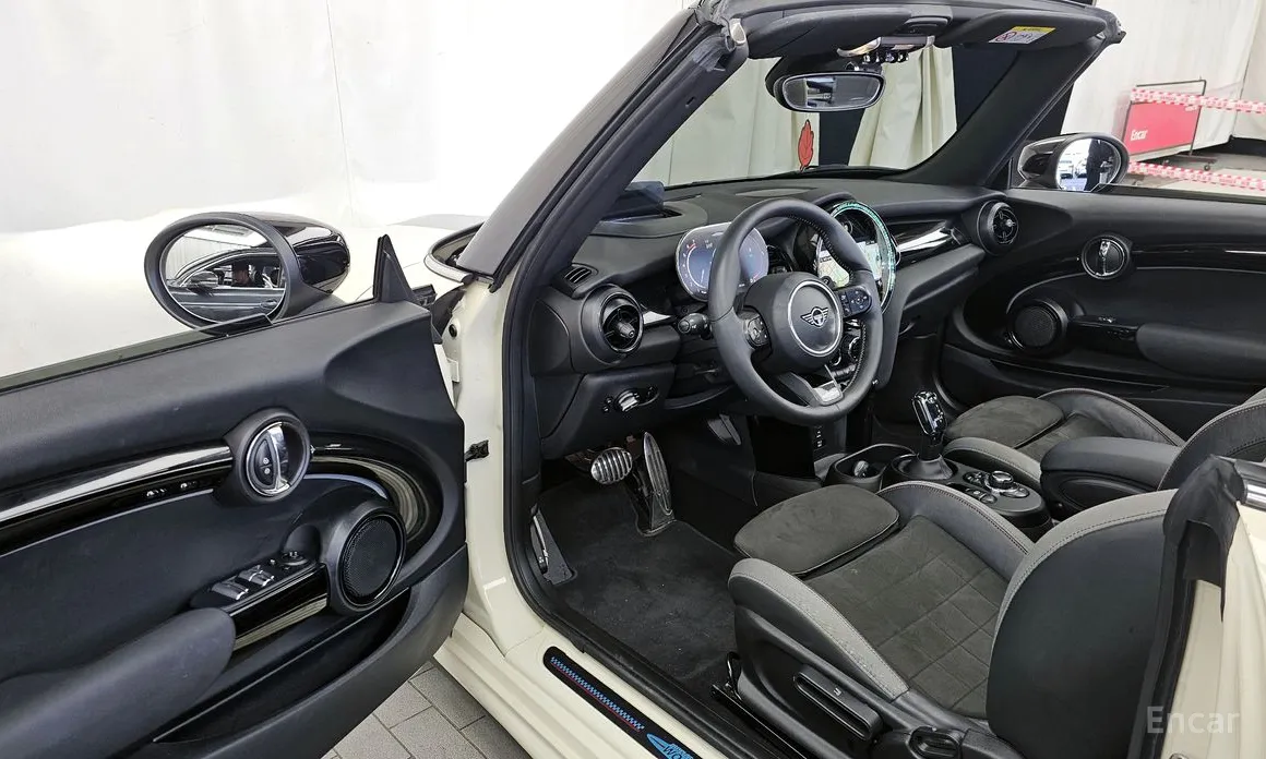 Фото 10 - Mini Cooper Convertible