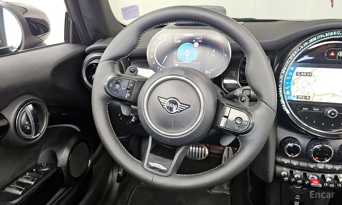 Фото 13 - Mini Cooper Convertible