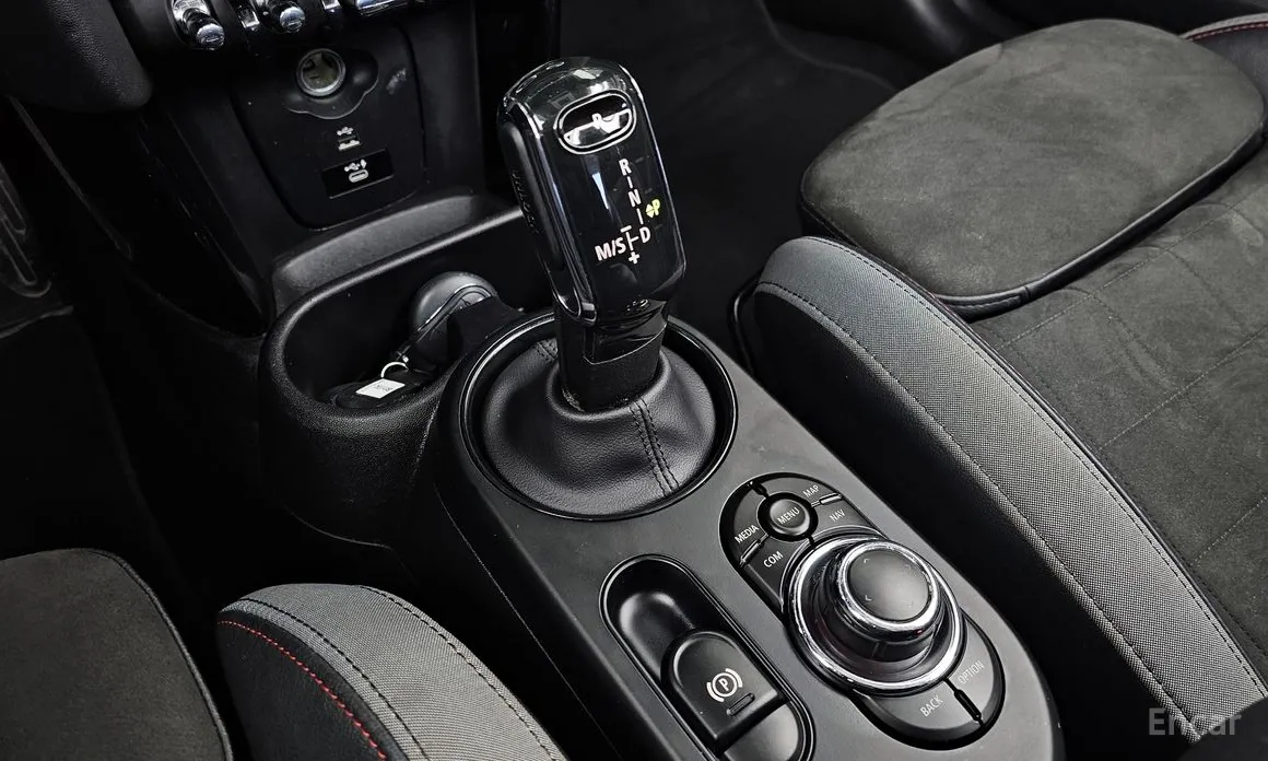 Фото 9 - Mini Cooper Convertible