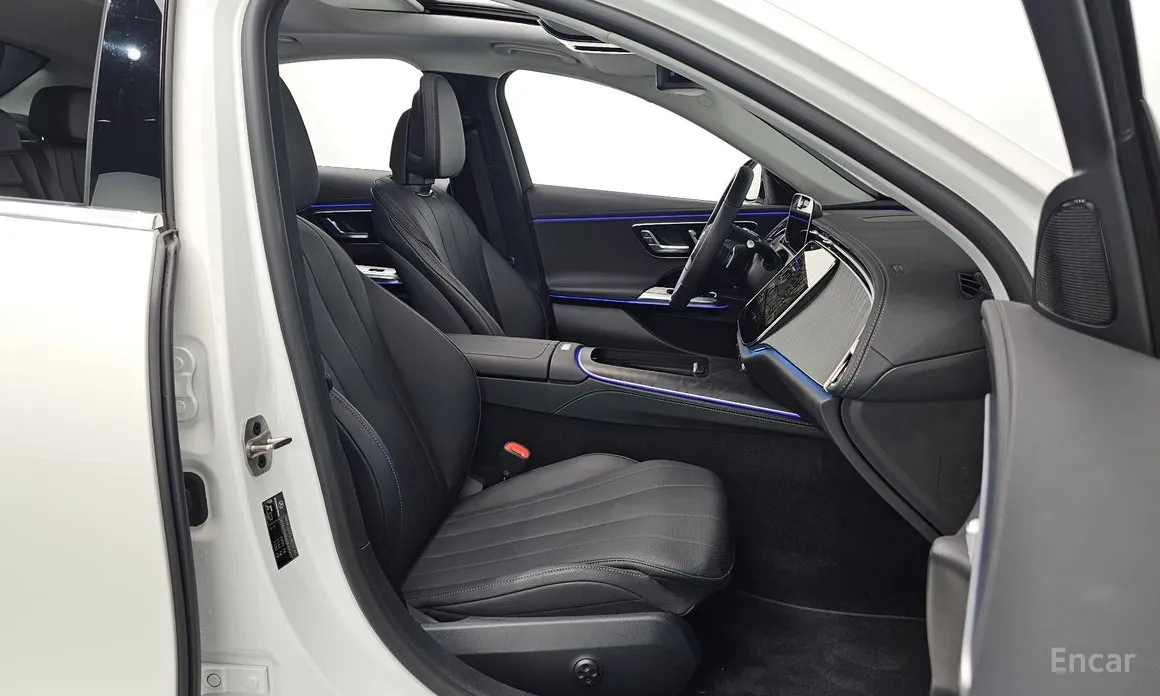 Фото 10 - Mercedes-Benz E-Class