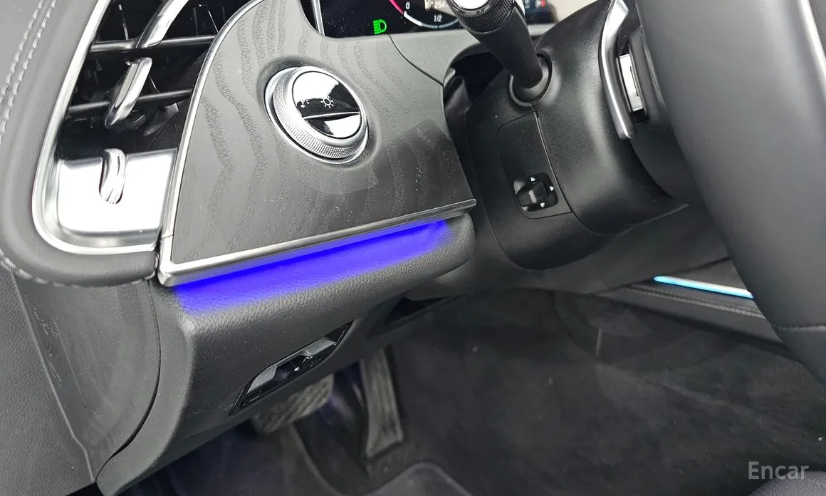 Фото 18 - Mercedes-Benz E-Class