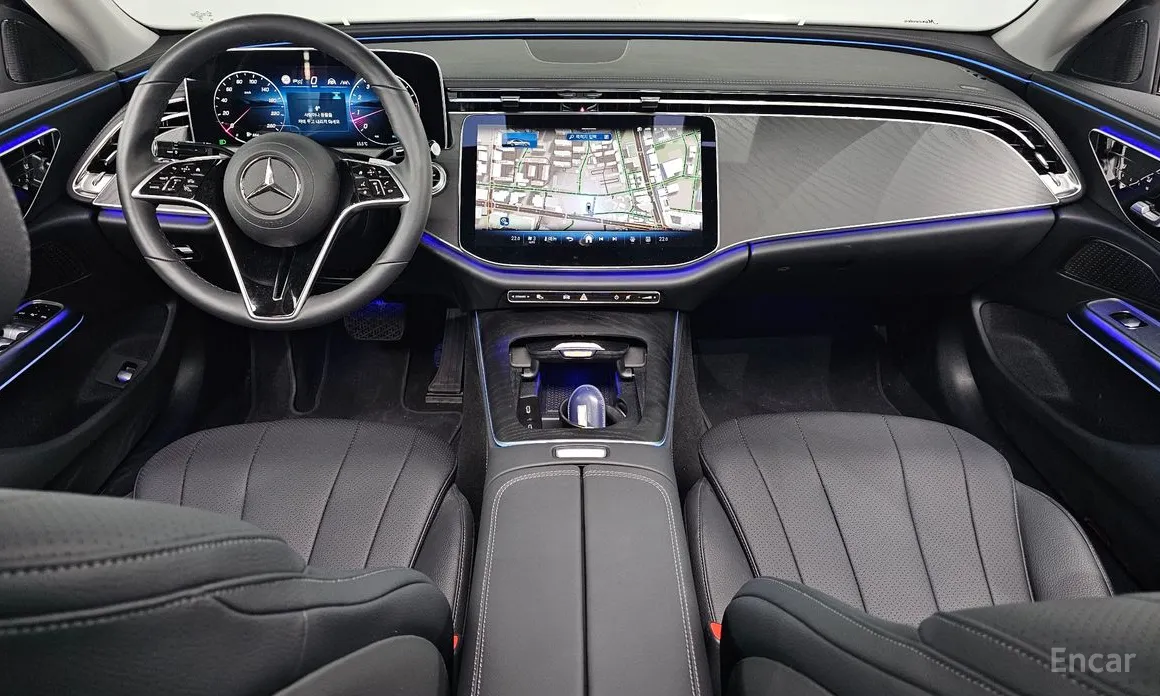 Фото 7 - Mercedes-Benz E-Class