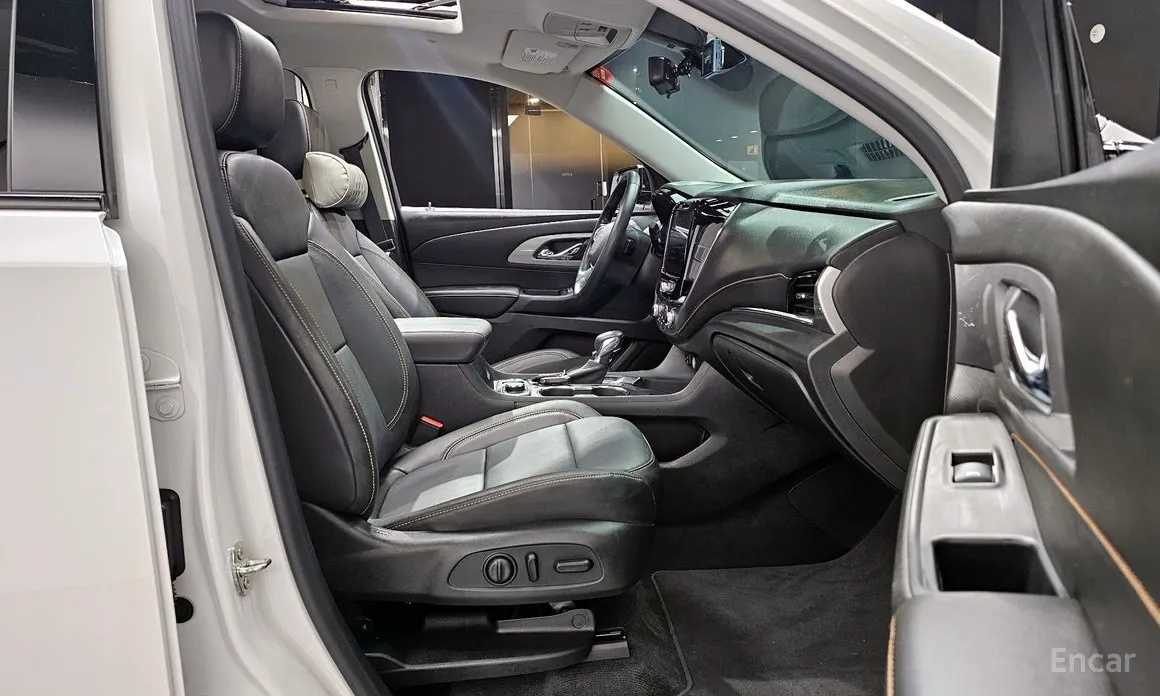 Фото 10 - Chevrolet Traverse