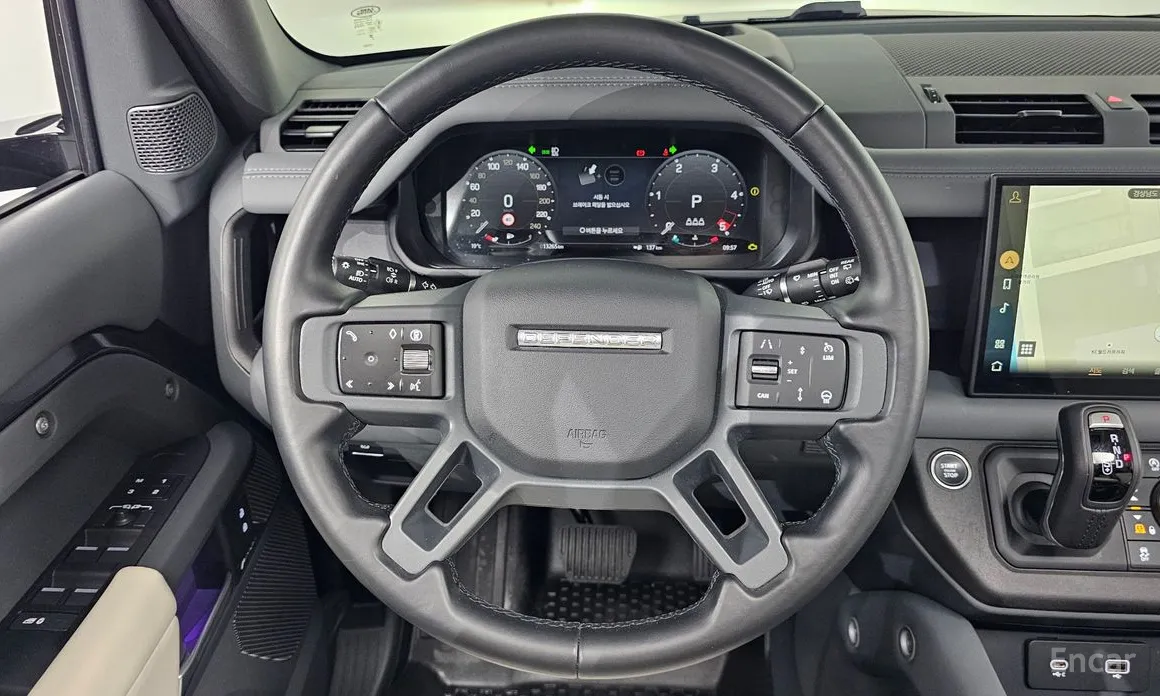 Фото 13 - Land Rover Defender