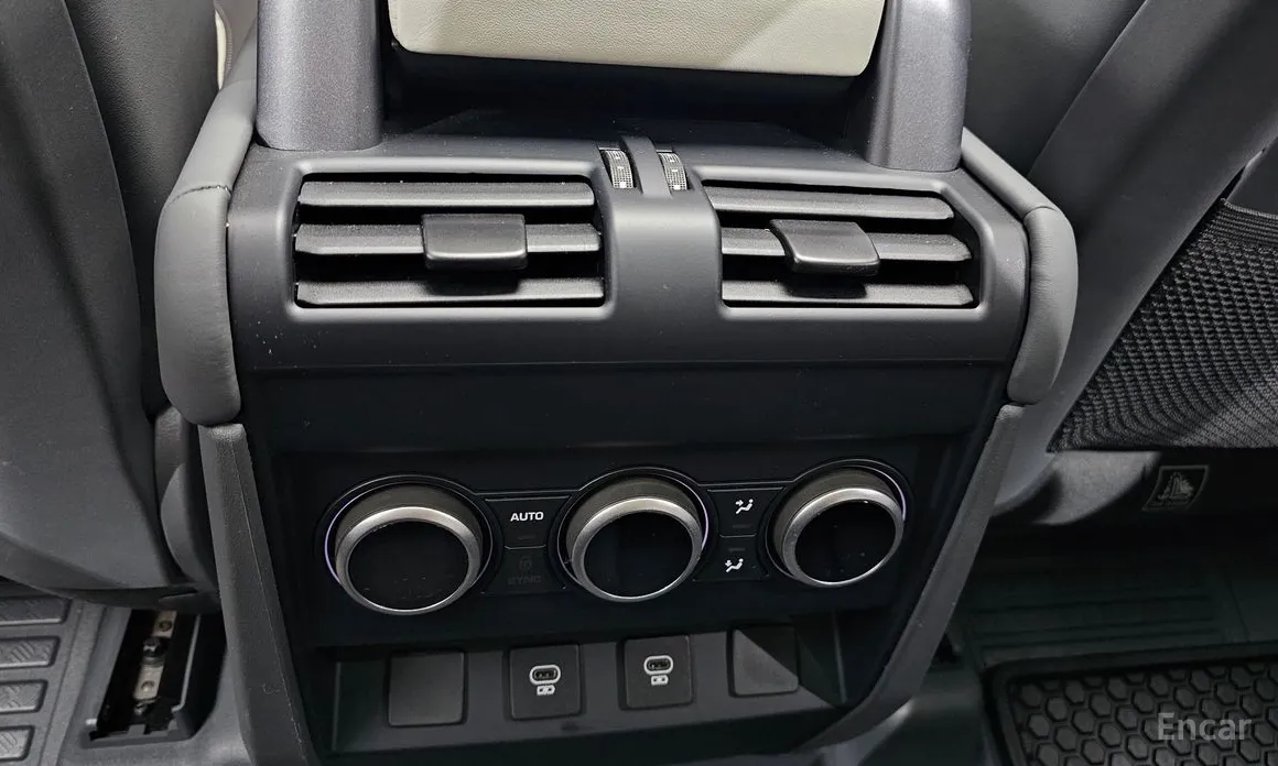 Фото 17 - Land Rover Defender