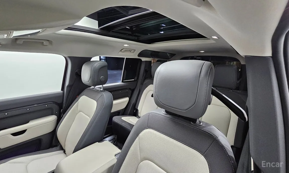 Фото 19 - Land Rover Defender