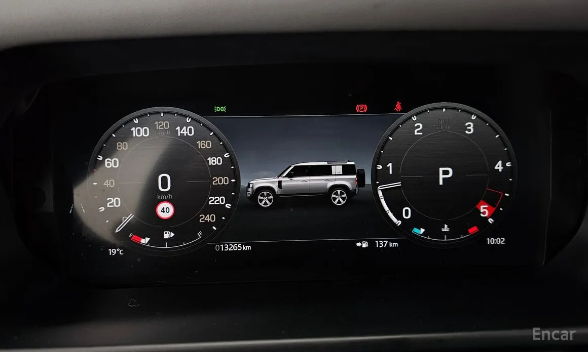 Фото 8 - Land Rover Defender