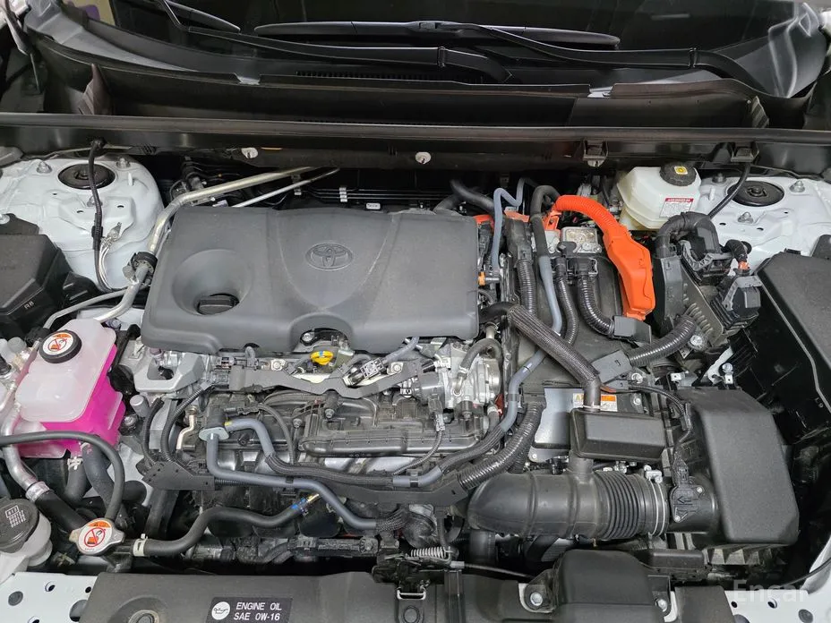 Фото 11 - Toyota RAV4