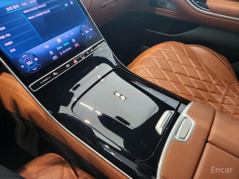 Фото 16 - Mercedes-Benz S-Class