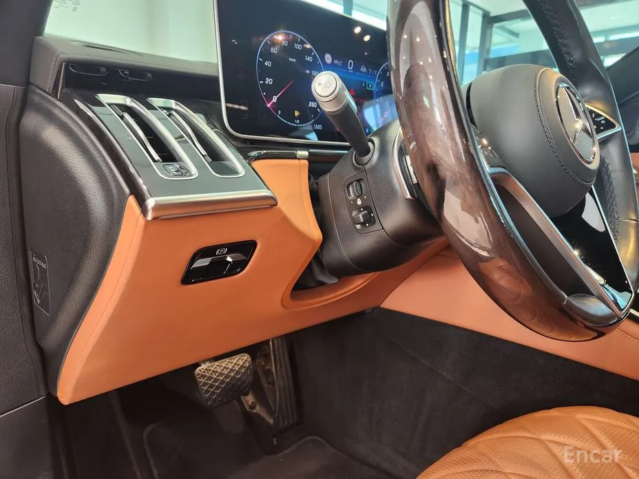 Фото 19 - Mercedes-Benz S-Class