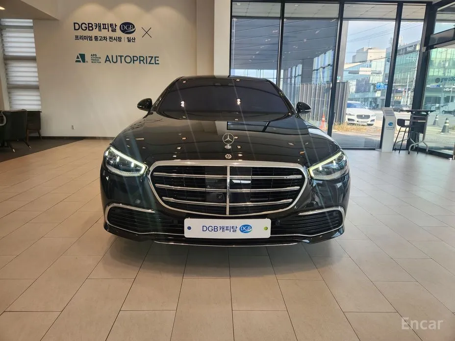 Фото 3 - Mercedes-Benz S-Class