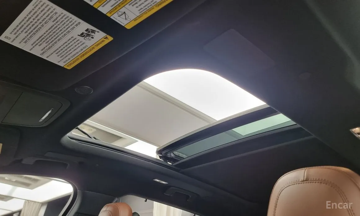 Фото 18 - Lincoln Aviator