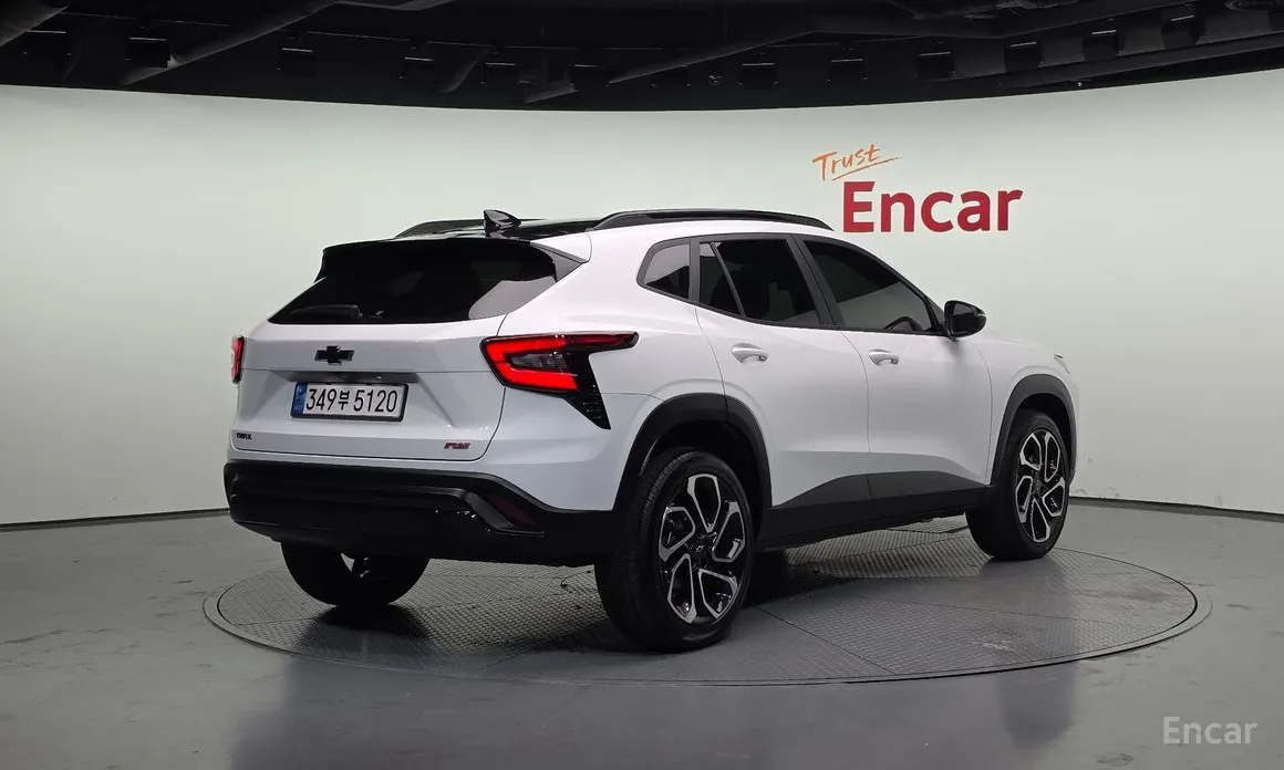 Фото 2 - Chevrolet Trax