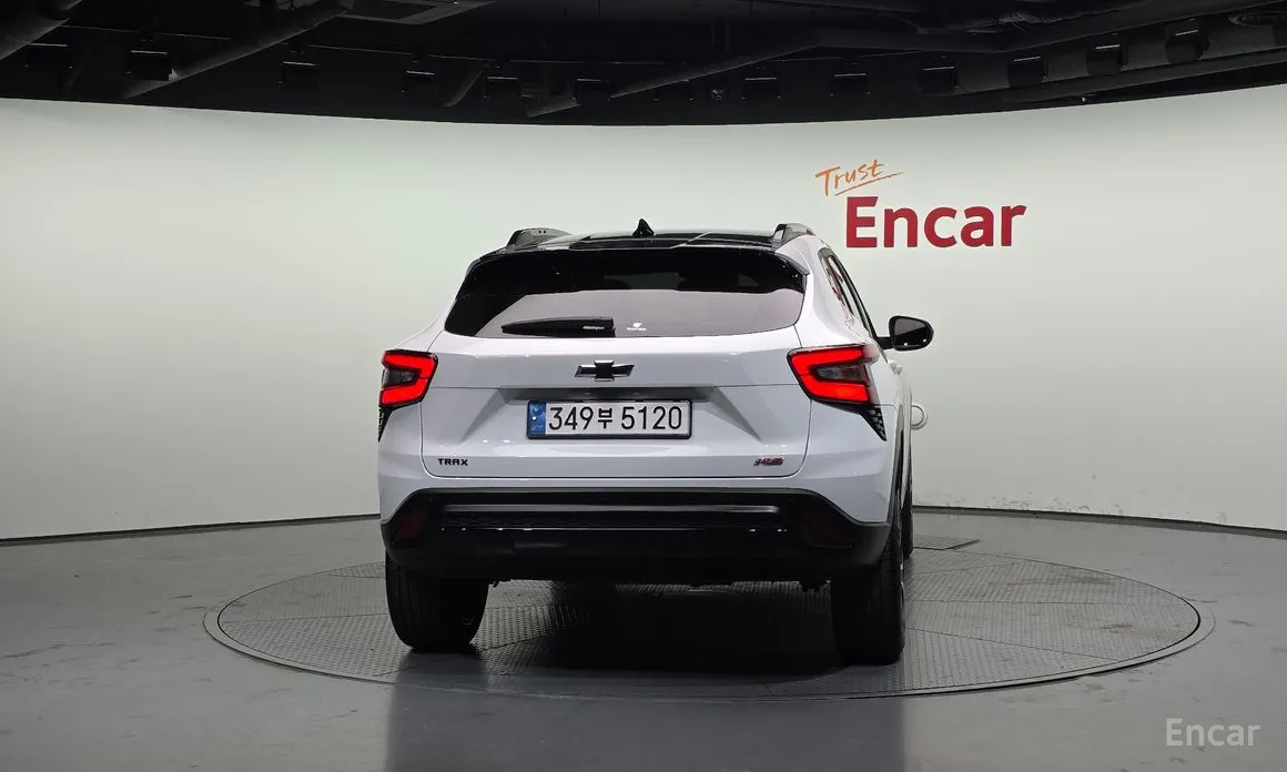 Фото 4 - Chevrolet Trax