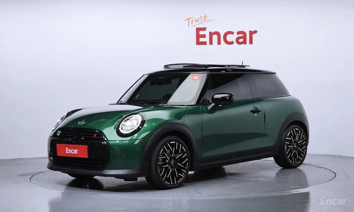 Фото 1 - Mini Cooper