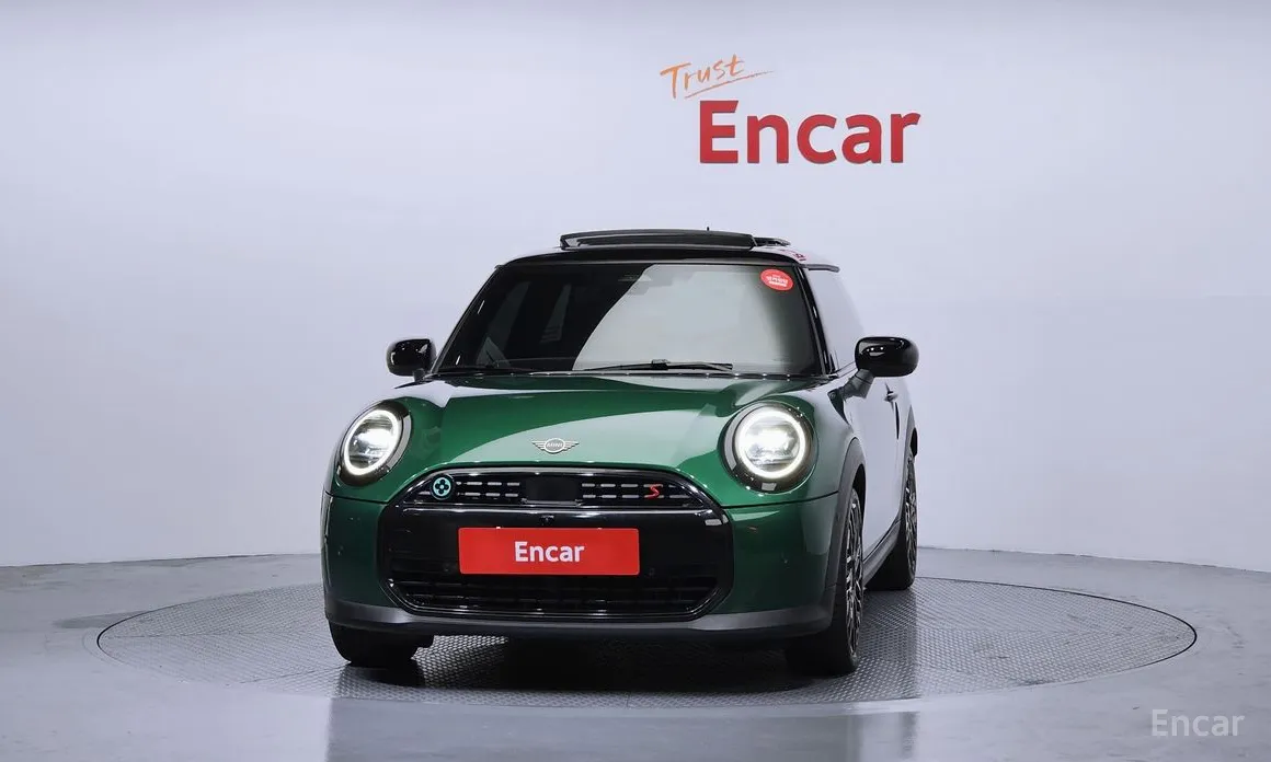 Фото 3 - Mini Cooper