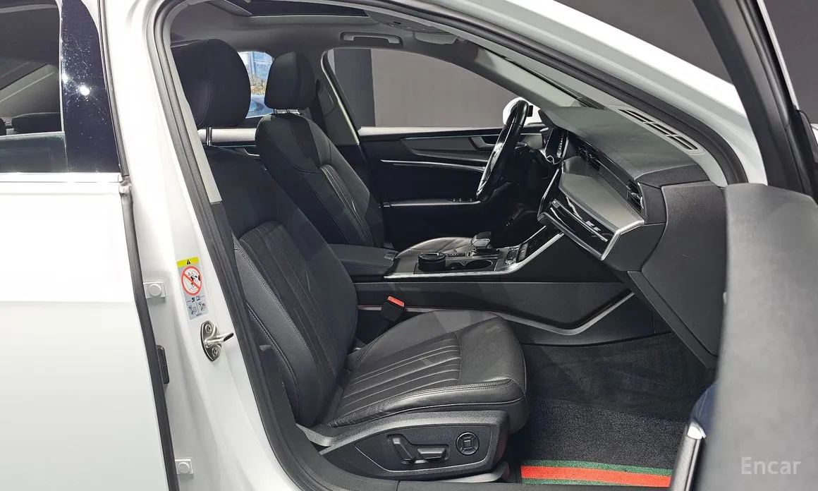 Фото 10 - Audi A6