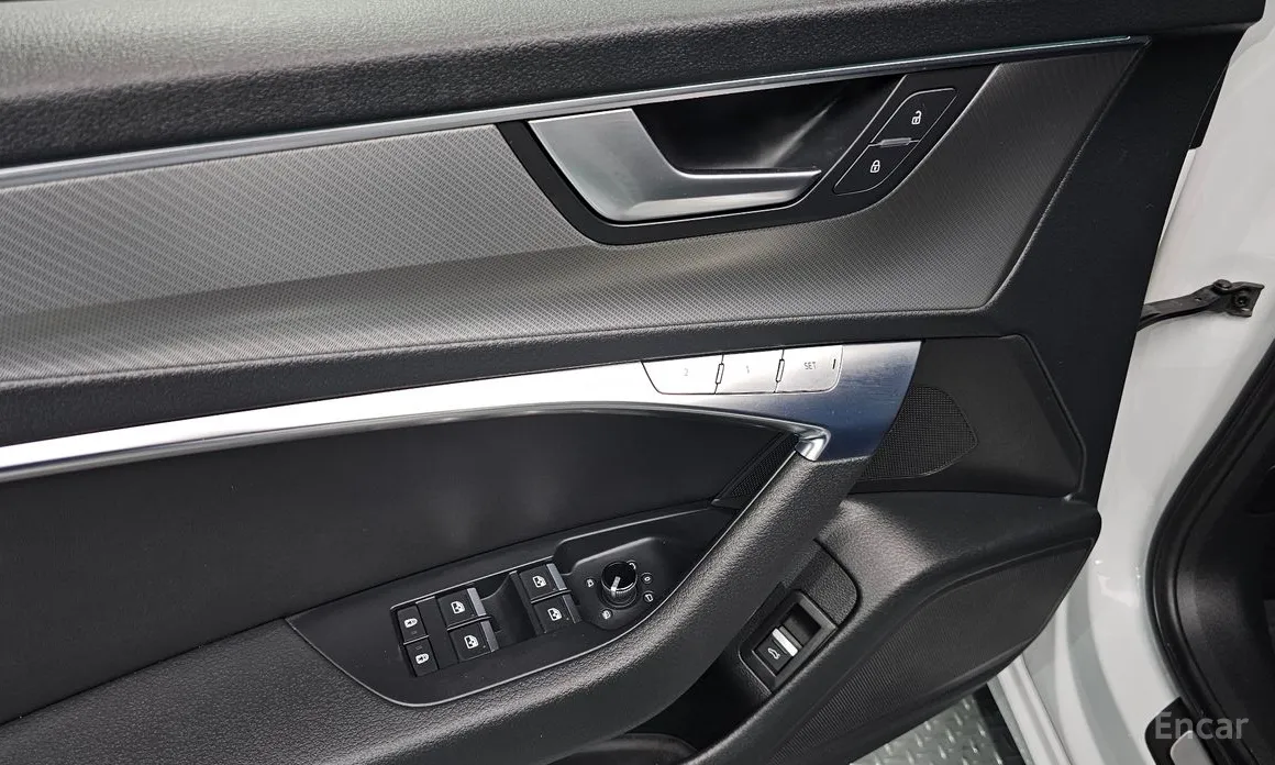 Фото 17 - Audi A6