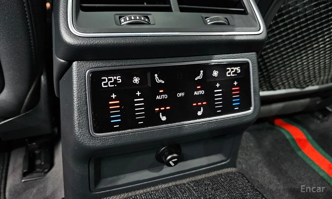 Фото 19 - Audi A6