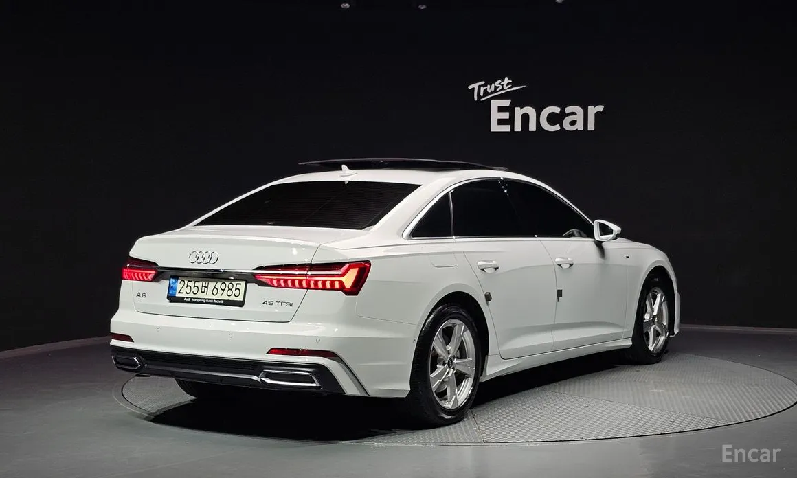 Фото 2 - Audi A6