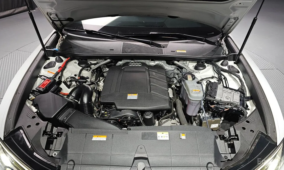 Фото 6 - Audi A6