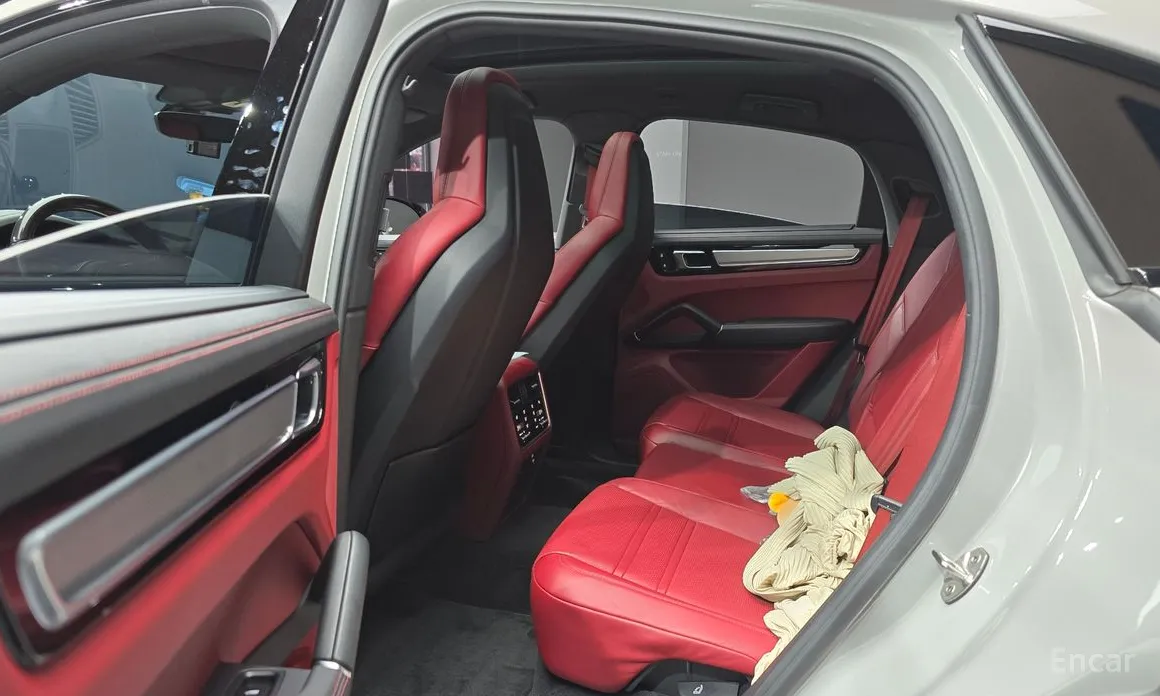 Фото 12 - Porsche Cayenne