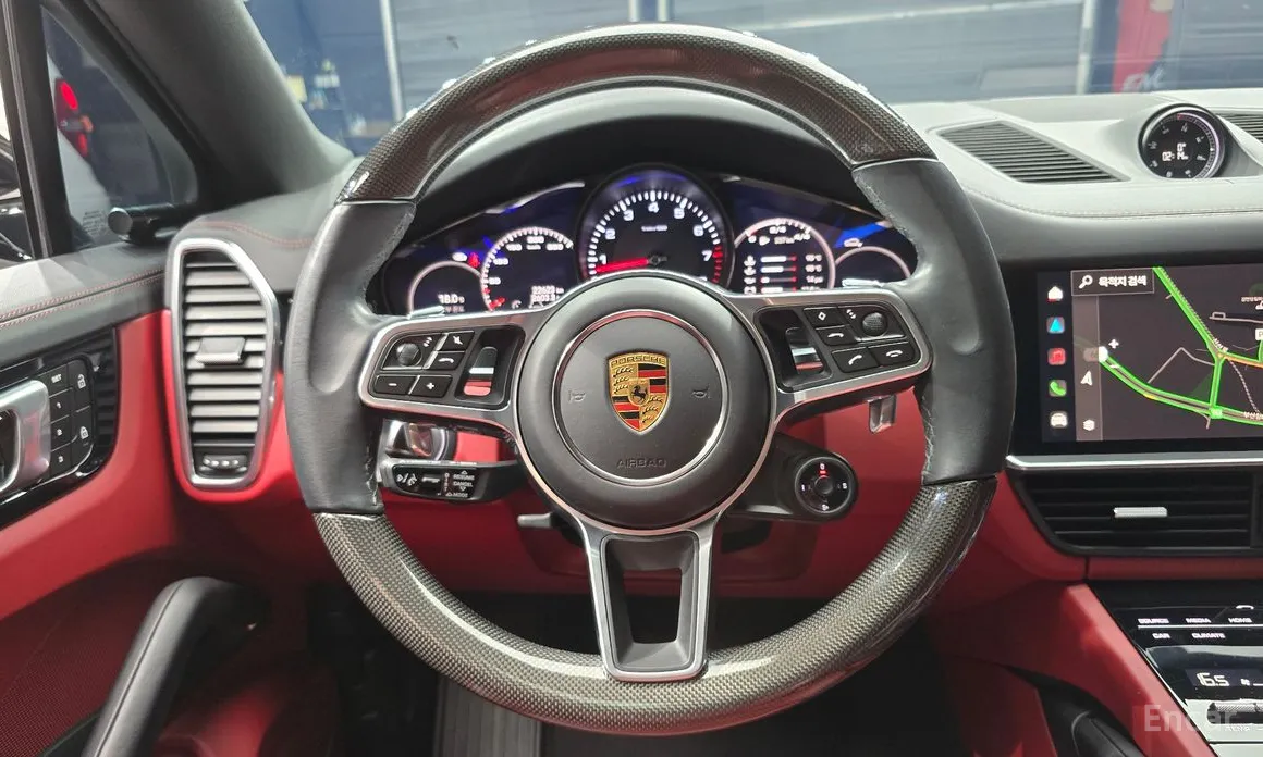 Фото 13 - Porsche Cayenne