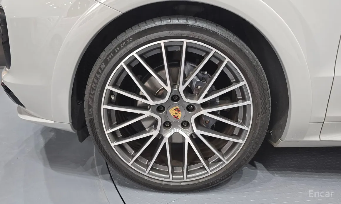 Фото 5 - Porsche Cayenne