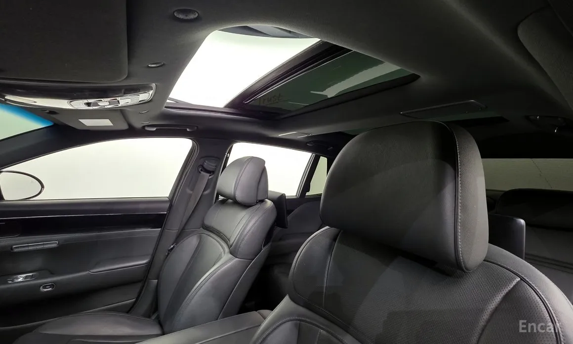 Фото 19 - Genesis G90