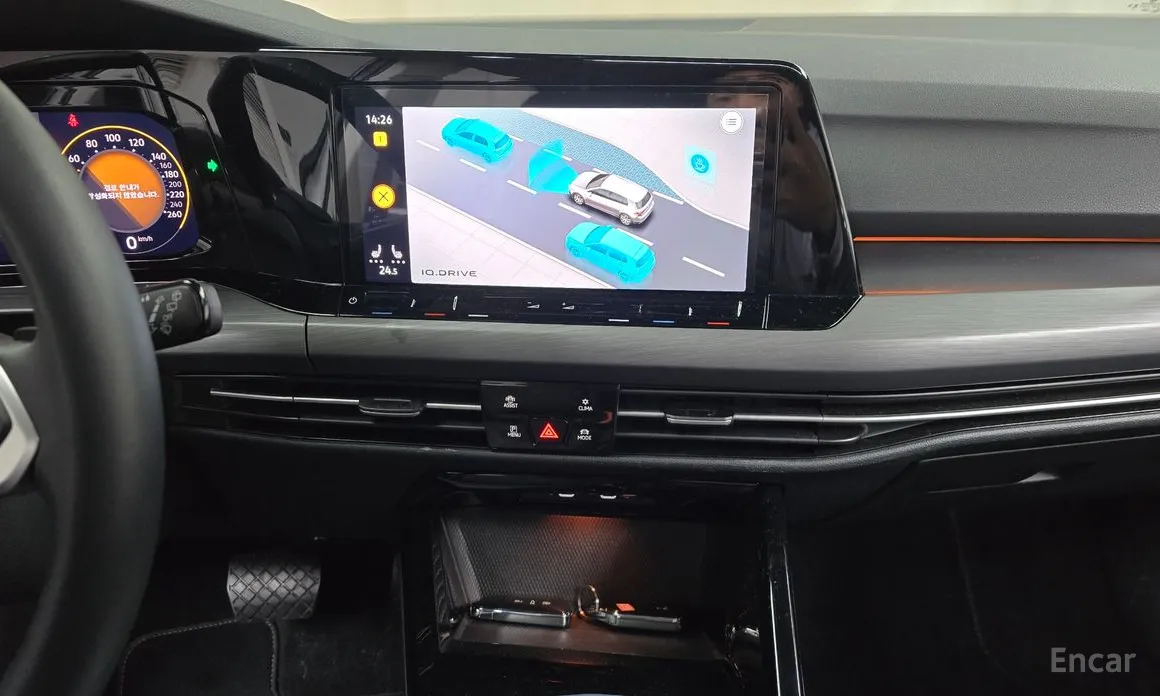 Фото 14 - Volkswagen Golf