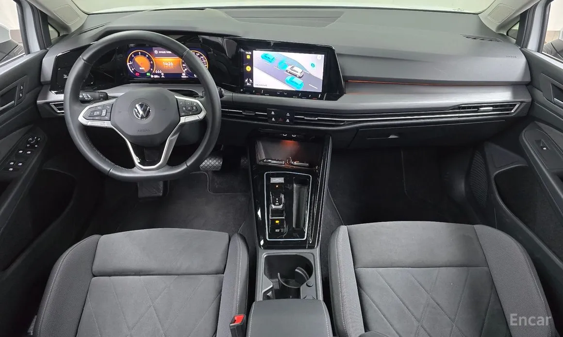 Фото 7 - Volkswagen Golf