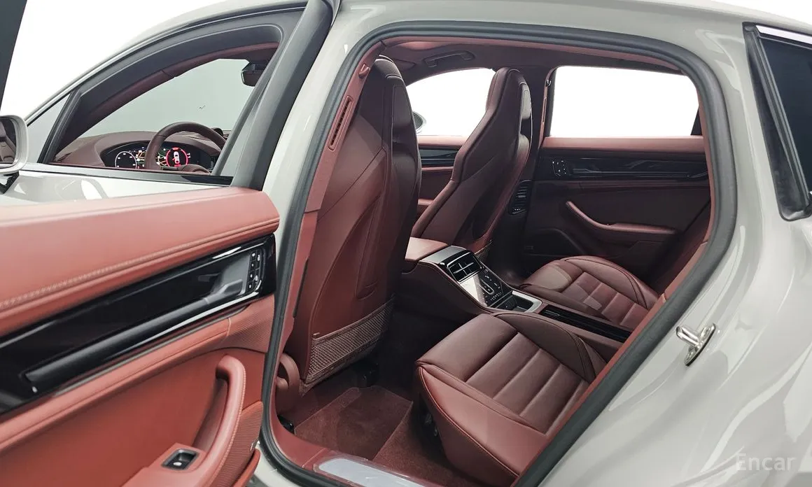 Фото 12 - Porsche Panamera