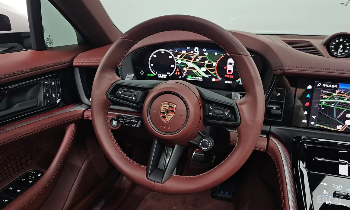 Фото 13 - Porsche Panamera