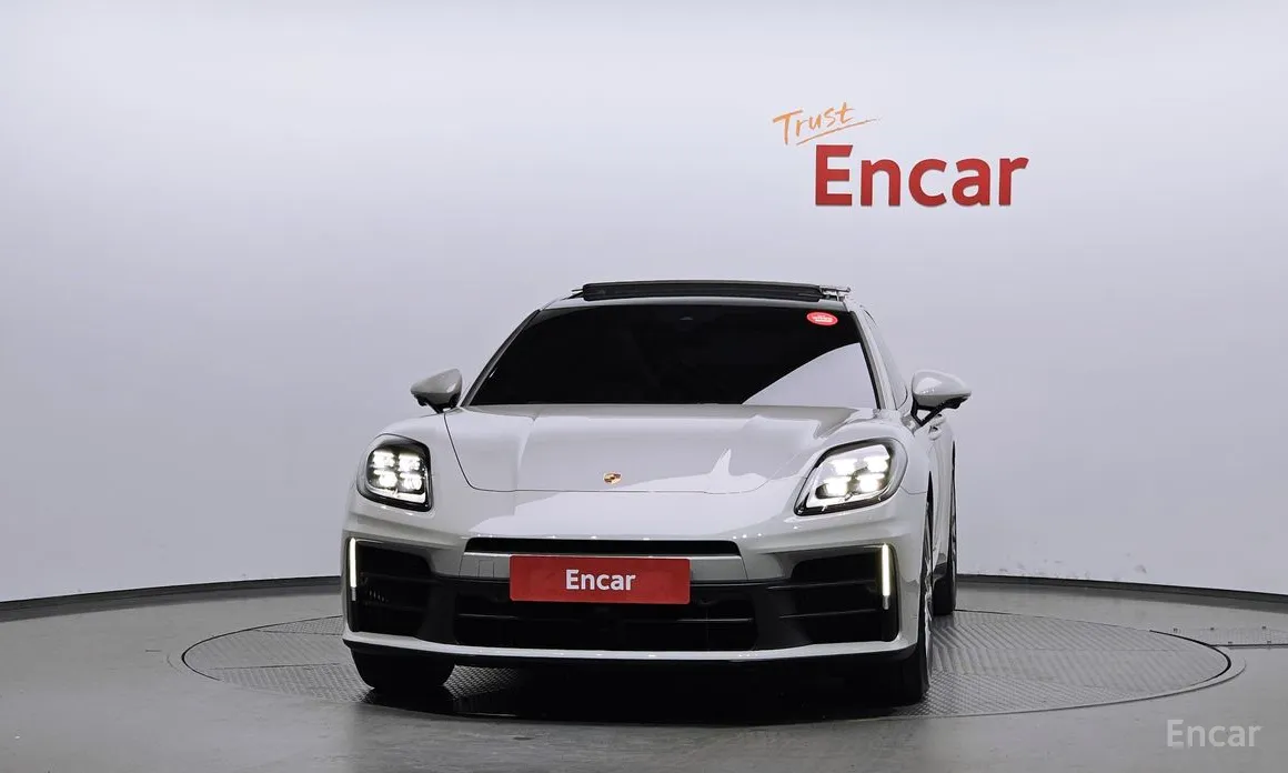 Фото 3 - Porsche Panamera