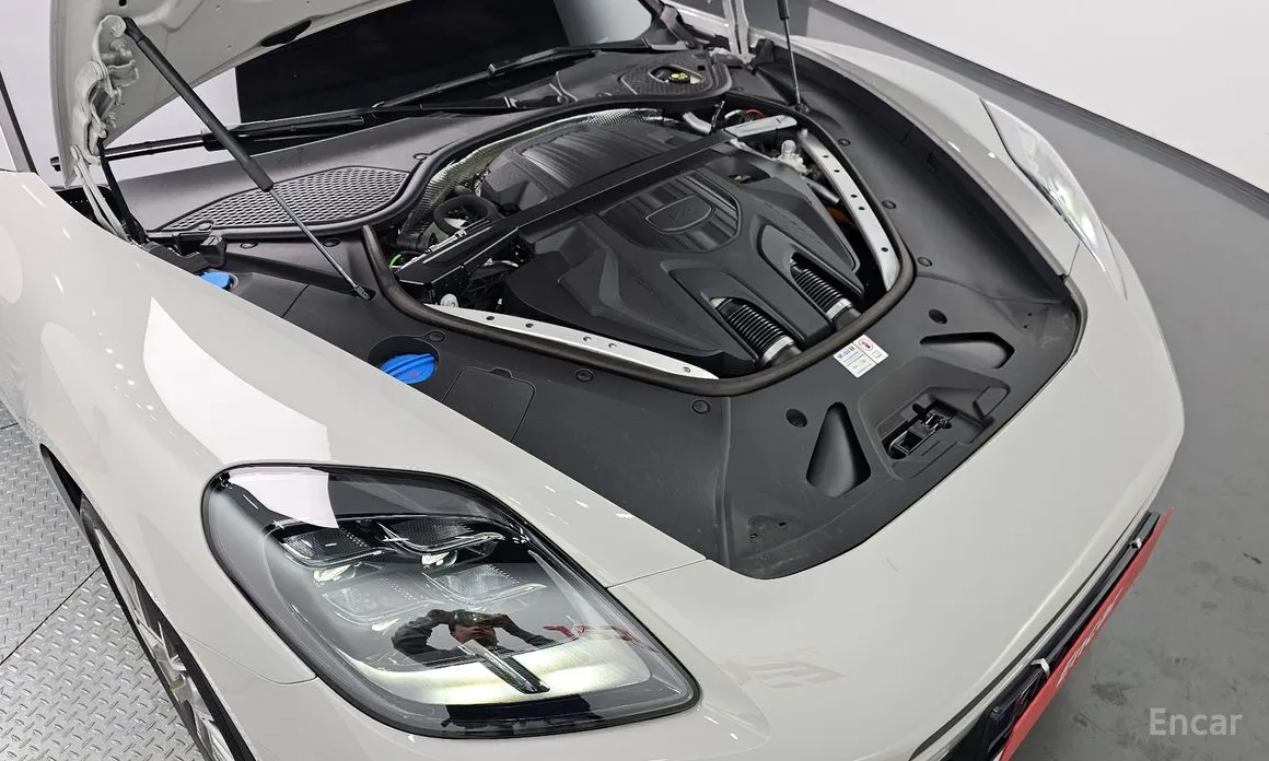 Фото 6 - Porsche Panamera