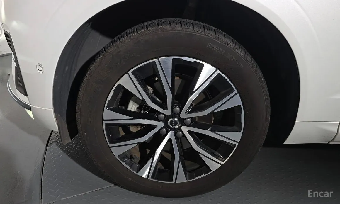 Фото 5 - Volvo XC60