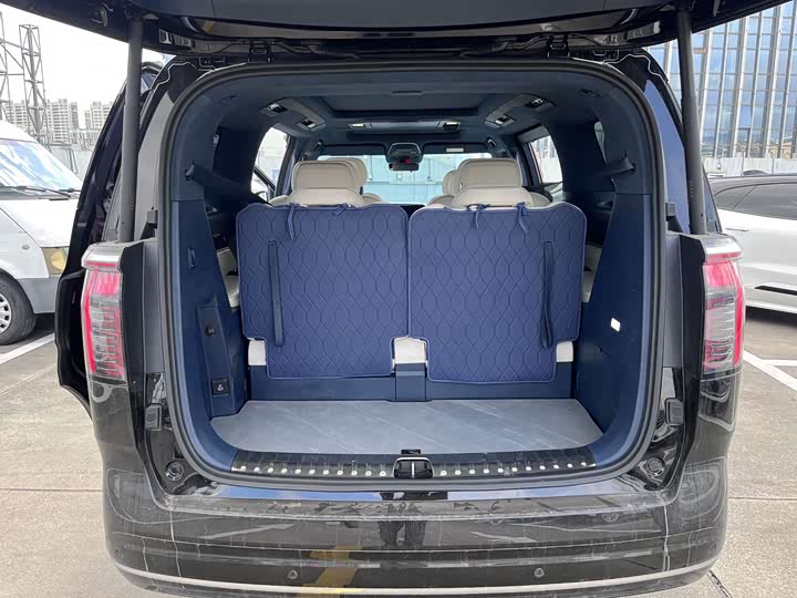 Фото 4 - Zeekr 009