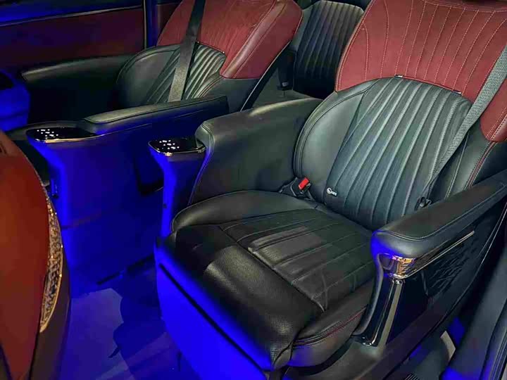 Фото 4 - GAC Trumpchi M8