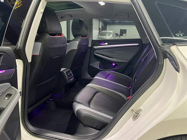 Фото 11 - Volkswagen Lamando L