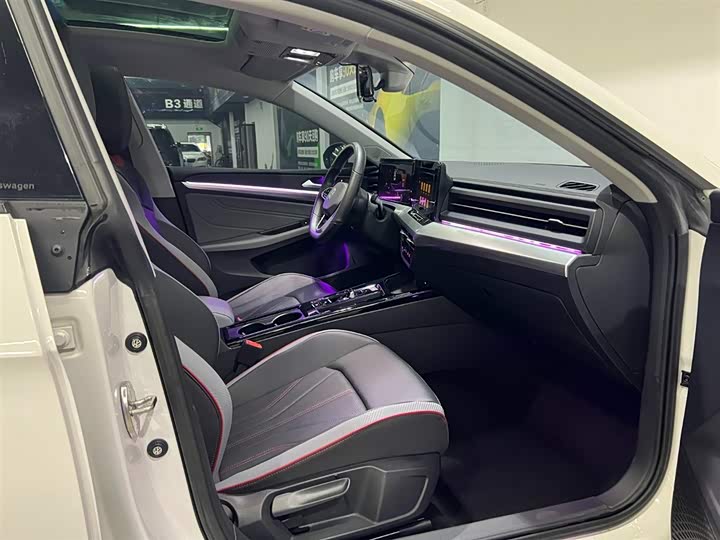 Фото 18 - Volkswagen Lamando L